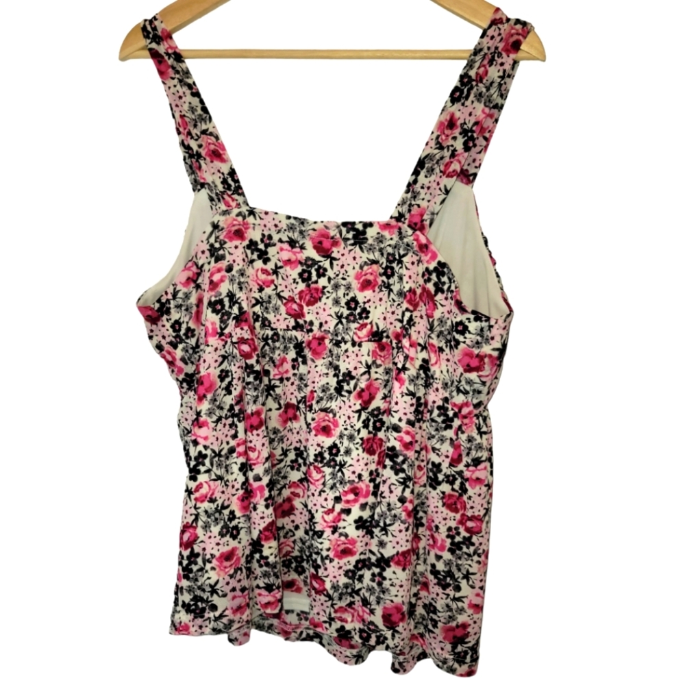 Torrid Floral Sleeveless Blouse Size 1X - Picture 2 of 4